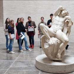 Von antiken Skulpturen bis zur Urban Art – inspirierende Kunstexkursion nach München
