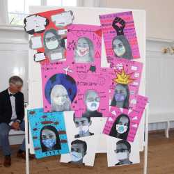 18 Realschüler erlangen die Mittlere Reife 18 Realschüler erlangen die Mittlere Reife