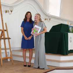 23 Einser-Abiturienten an den Zinzendorfschulen – Schnitt bei 2,11 23 Einser-Abiturienten an den Zinzendorfschulen – Schnitt bei 2,11