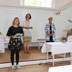 42 angehende Erzieher und Jugend- und Heimerzieher feierlich verabschiedet 42 angehende Erzieher und Jugend- und Heimerzieher feierlich verabschiedet