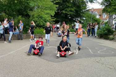 Abistreich erfreut die Mitschüler Abistreich erfreut die Mitschüler