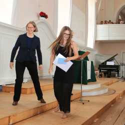 Abiturienten beenden das Kapitel „Schule“ Abiturienten beenden das Kapitel „Schule“