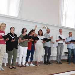 Abschied von Mitarbeitenden aus vielen Bereichen Abschied von Mitarbeitenden aus vielen Bereichen