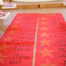 Abschlussfeier unter dem Motto „Hollywood – Der Rote Teppich für unsere Zukunft“ Abschlussfeier unter dem Motto „Hollywood – Der Rote Teppich für unsere Zukunft“