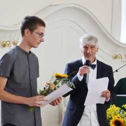 Abschlussfeier unter dem Motto „Hollywood – Der Rote Teppich für unsere Zukunft“ Abschlussfeier unter dem Motto „Hollywood – Der Rote Teppich für unsere Zukunft“