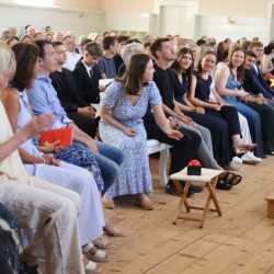 Abschlussfeier unter dem Motto „Hollywood – Der Rote Teppich für unsere Zukunft“ Abschlussfeier unter dem Motto „Hollywood – Der Rote Teppich für unsere Zukunft“