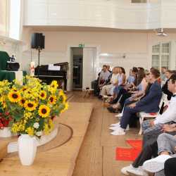 Abschlussfeier unter dem Motto „Hollywood – Der Rote Teppich für unsere Zukunft“ Abschlussfeier unter dem Motto „Hollywood – Der Rote Teppich für unsere Zukunft“