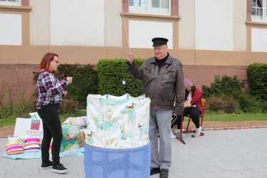 Aktionstage auf dem Zinzendorfplatz Aktionstage auf dem Zinzendorfplatz