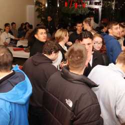 Altschülertreffen nach Pandemiepause gut besucht Altschülertreffen nach Pandemiepause gut besucht