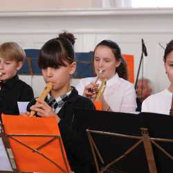Beeindruckendes Schulkonzert begrüßt den Frühling Beeindruckendes Schulkonzert begrüßt den Frühling