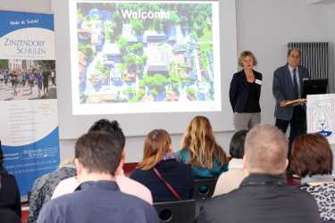 Besuch aus aller Welt an den Zinzendorfschulen Besuch aus aller Welt an den Zinzendorfschulen