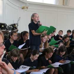 Chöre und Blasorchester begeistern mit Sommerkonzert Chöre und Blasorchester begeistern mit Sommerkonzert