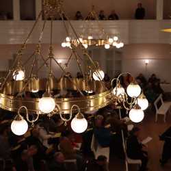 Ein Fest für die Ohren: Adventssingstunde der Zinzendorfschulen Ein Fest für die Ohren: Adventssingstunde der Zinzendorfschulen