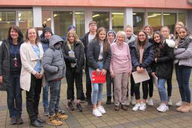 Einblick in die vielfältigen Arbeitsbereiche einer Sozialen Einrichtung Einblick in die vielfältigen Arbeitsbereiche einer Sozialen Einrichtung