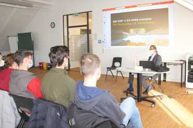 Einblicke in die Welt des Börsenunternehmens SAP SE Einblicke in die Welt des Börsenunternehmens SAP SE