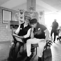 Erinnern. Verbinden. Feiern. – Wo Gemeinschaft über Generationen hinweg lebt Erinnern. Verbinden. Feiern. – Wo Gemeinschaft über Generationen hinweg lebt