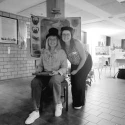 Erinnern. Verbinden. Feiern. – Wo Gemeinschaft über Generationen hinweg lebt Erinnern. Verbinden. Feiern. – Wo Gemeinschaft über Generationen hinweg lebt