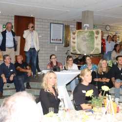 Erinnern. Verbinden. Feiern. – Wo Gemeinschaft über Generationen hinweg lebt Erinnern. Verbinden. Feiern. – Wo Gemeinschaft über Generationen hinweg lebt