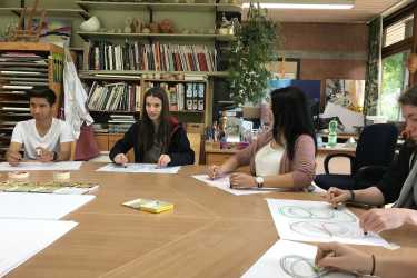 Exkursionen an den beruflichen Gymnasien festigen Wissen Exkursionen an den beruflichen Gymnasien festigen Wissen