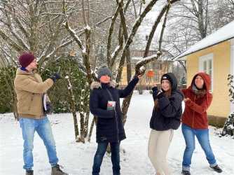 Festschmaus für heimische Vögel Festschmaus für heimische Vögel