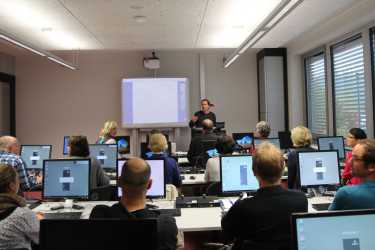 Fleißige Lehrer bilden sich fort Fleißige Lehrer bilden sich fort