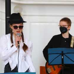 Frühlingskonzert mit bunter Vielfalt verschiedener Stilrichtungen Frühlingskonzert mit bunter Vielfalt verschiedener Stilrichtungen