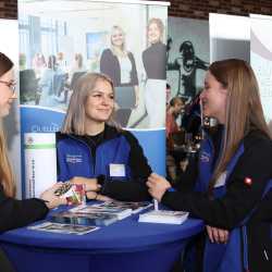 Gelungener Auftakt zur neuen Berufsfindungsmesse Gelungener Auftakt zur neuen Berufsfindungsmesse