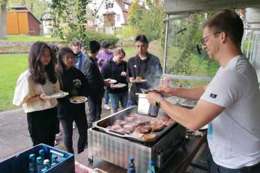 Grillfest vor den Pfingstferien Grillfest vor den Pfingstferien