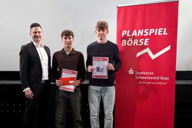 Großartiger Erfolg beim Planspiel Börse Großartiger Erfolg beim Planspiel Börse