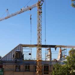 Haus Spangenberg hat wieder einen Dachstuhl Haus Spangenberg hat wieder einen Dachstuhl