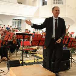 Herz und Herz vereint zusammen – Gemeinsame Musikwoche zweier Zinzendorfschulen Herz und Herz vereint zusammen – Gemeinsame Musikwoche zweier Zinzendorfschulen