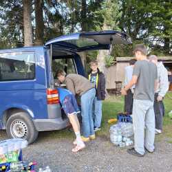 Hüttenwochenende: Drei Tage voller Lachen, Lagerfeuer und echter Gemeinschaft Hüttenwochenende: Drei Tage voller Lachen, Lagerfeuer und echter Gemeinschaft