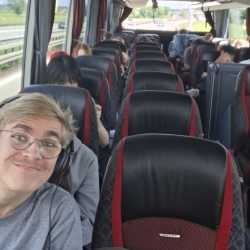 Hüttenwochenende: Drei Tage voller Lachen, Lagerfeuer und echter Gemeinschaft Hüttenwochenende: Drei Tage voller Lachen, Lagerfeuer und echter Gemeinschaft