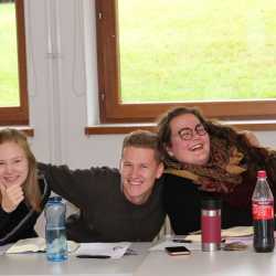 In der Ruhe liegt die Kraft: Interreligiöser Fachtag bietet Anstöße und Erfahrungen In der Ruhe liegt die Kraft: Interreligiöser Fachtag bietet Anstöße und Erfahrungen