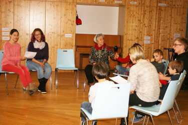 „In der Weihnachtsbäckerei gibt es manche Leckerei…“ „In der Weihnachtsbäckerei gibt es manche Leckerei…“