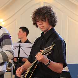 Facettenreiches Konzert der Zinzendorfschulen Facettenreiches Konzert der Zinzendorfschulen