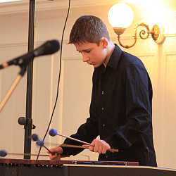 Facettenreiches Konzert der Zinzendorfschulen Facettenreiches Konzert der Zinzendorfschulen