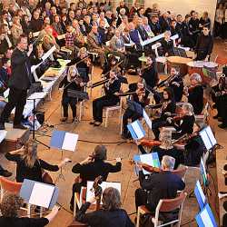 Facettenreiches Konzert der Zinzendorfschulen Facettenreiches Konzert der Zinzendorfschulen