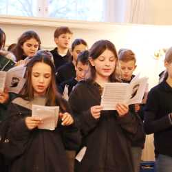 Adventskonzert begeistert das Publikum Adventskonzert begeistert das Publikum