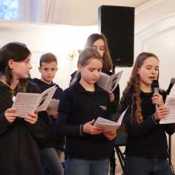 Adventskonzert begeistert das Publikum Adventskonzert begeistert das Publikum