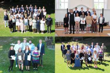 Abiturient*innen mit Preisen überhäuft Abiturient*innen mit Preisen überhäuft