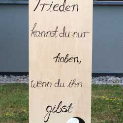 Zinzendorfschulen im Zeichen des Friedens Zinzendorfschulen im Zeichen des Friedens