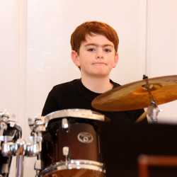 Überzeugendes Frühjahrskonzert der Zinzendorfschulen Überzeugendes Frühjahrskonzert der Zinzendorfschulen