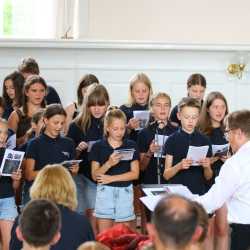 Kirchensaal wird zur Kulisse von Unterwelt und strahlenden Helden Kirchensaal wird zur Kulisse von Unterwelt und strahlenden Helden