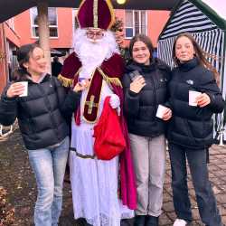 Nikolausmarkt - Christoph Blumhardt Haus Nikolausmarkt - Christoph Blumhardt Haus