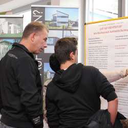 JOBwärts! schafft Durchblick im Dickicht der Berufswelt JOBwärts! schafft Durchblick im Dickicht der Berufswelt