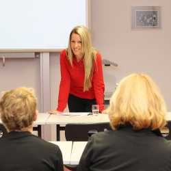JOBwärts! schafft Durchblick im Dickicht der Berufswelt JOBwärts! schafft Durchblick im Dickicht der Berufswelt