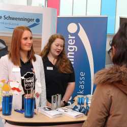 JOBwärts! schafft Durchblick im Dickicht der Berufswelt JOBwärts! schafft Durchblick im Dickicht der Berufswelt