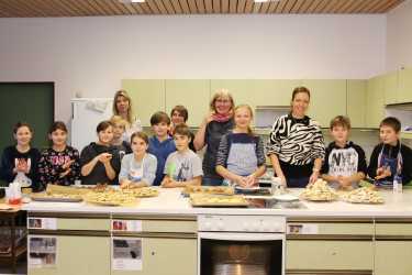 Vorbereitungen für den Weihnachtsmarkt auf Hochtouren Vorbereitungen für den Weihnachtsmarkt auf Hochtouren