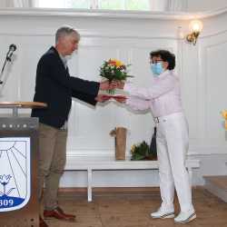 Abschied von teils langjährigen Mitarbeitenden Abschied von teils langjährigen Mitarbeitenden